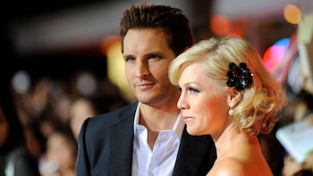 Garth enfatiza la importancia de aceptar la realidad y compartir el sufrimiento como pasos esenciales hacia la sanación personal y emocional (Grosby/Capital Pictures)