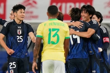 La celebración de Japón tras remontarle a Brasil un 2-0 en contra en un amistoso del 2025. - créditos: Eugene Hoshiko