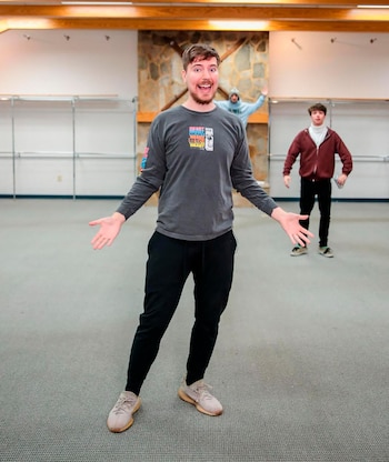 Hoy, "MrBeast" gana decenas de