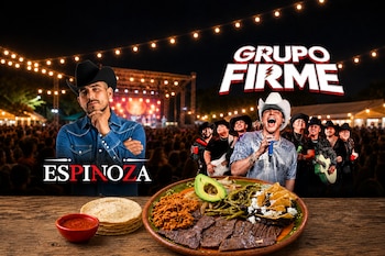 Composición con Espinoza Paz, la banda Grupo Firme, un escenario nocturno con asistentes y un plato con carne, frijoles, nopales y tortillas.