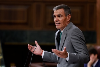El presidente del Gobierno español, Pedro Sánchez, comparece ante el Congreso de los Diputados para informar sobre la gestión de la crisis migratoria en Ceuta por parte del Gobierno central, en Madrid, España, 03 de septiembre de 2026. EFE/Chema Moya