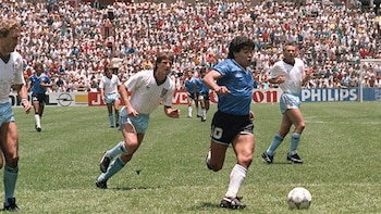 El mejor gol, el mejor relato y los dos medios que no le pusieron 10 puntos a Maradona: a 40 años del partido inmortal