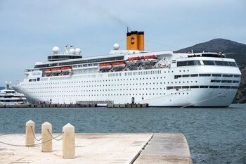 ARCHIVO - El crucero "Costa