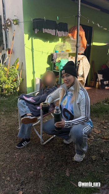 El padre de Mauro Icardi vendió locro y empanadas por el 25 de mayo: los precios y cuánto recaudó