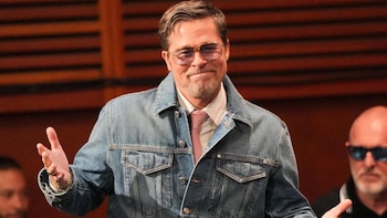 Brad Pitt conquista el Festival de San Sebastián con su sonrisa y su simpatía