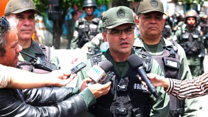 La estrategia de manipulación sobre estudiantes y empleados de la Universidad de la Seguridad para la propaganda de Maduro