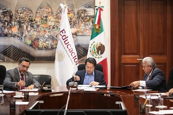 La creación del órgano interno responde al compromiso de asegurar claridad en la administración financiera, mientras se pretende ampliar la capacidad de ingreso para aspirantes en concordancia con metas oficiales