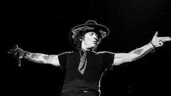 Enrique Bunbury, el regreso a la Argentina y una nueva mutación: “El arte es un refugio infinito ante la desgracia”