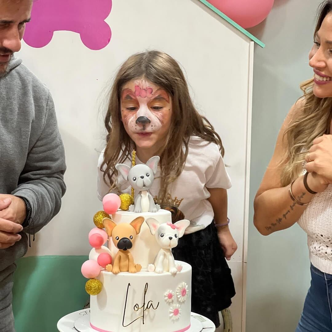 Familiares y amigos se dieron cita en el festejo temático de Lola