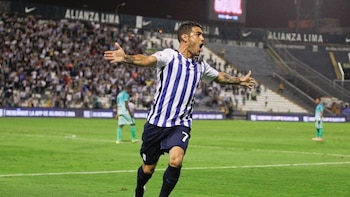 Luis Aguiar, exfutbolista de Alianza Lima, fue internado en Uruguay por un quebranto de salud antes del inicio de un entrenamiento