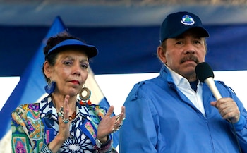 Daniel Ortega y su esposa, Rosario Murillo (AP Foto/Alfredo Zuniga, Archivo)