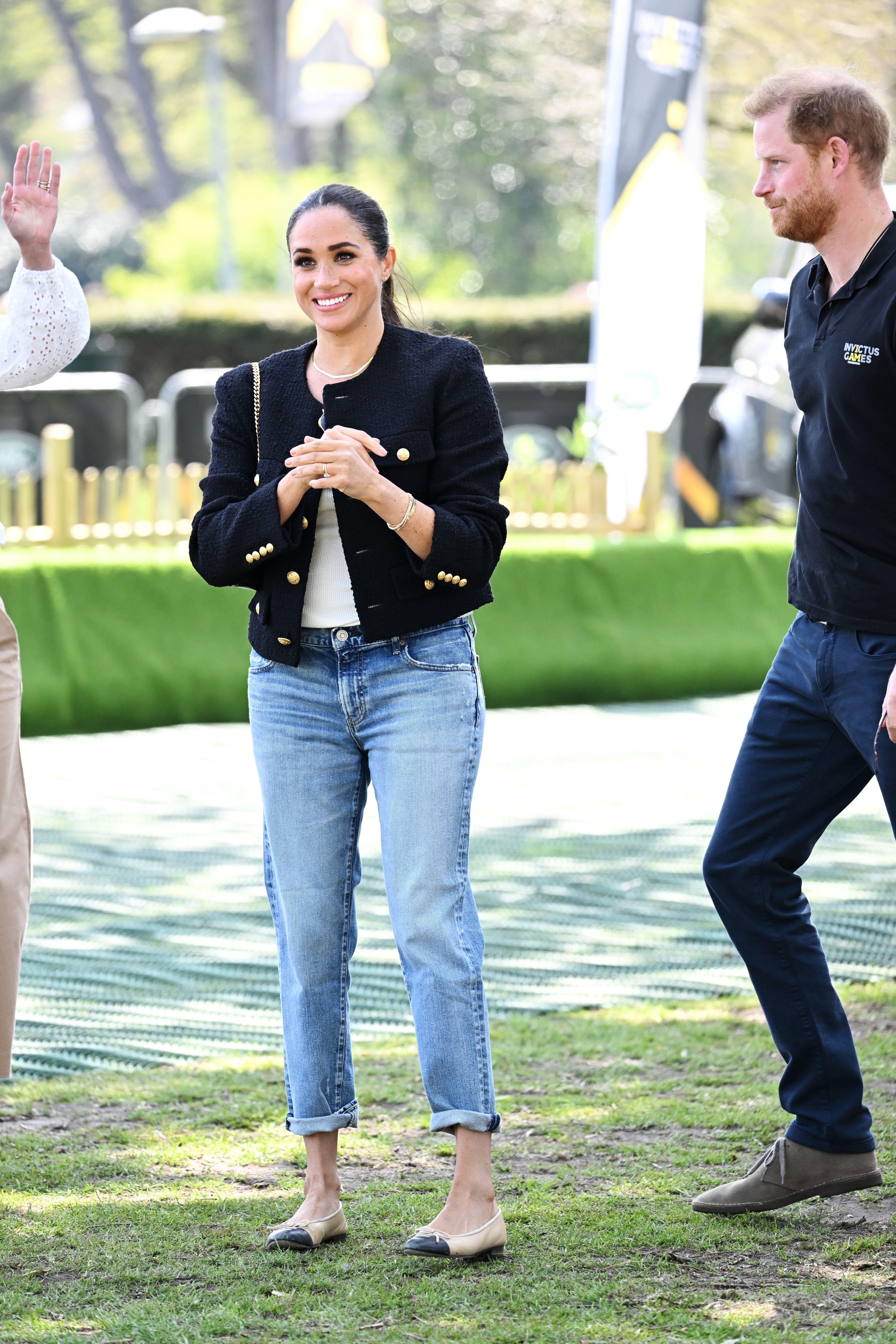 Las bailarinas de Chanel, creadas en 1957, se consolidaron como un clásico de la elegancia parisina (The Grosby Group)