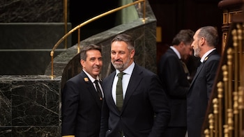 Abascal advierte al PP de que es "una irresponsabilidad" dar por "derrotado" a Sánchez: "Intentará todo para seguir"