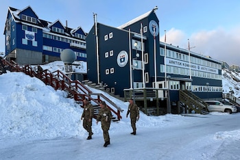Llega a Groenlandia un contingente