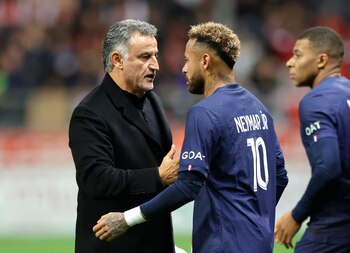 Christophe Galtier y Neymar hablan