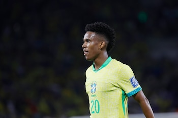 La joven estrella del Chelsea, Estevao, también estaría afuera de la Copa del Mundo (EFE/ Antonio Lacerda)