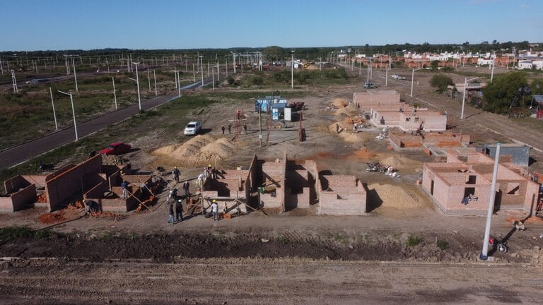 El Gobierno denunció que el fondo compraba terrenos contaminados y demoraba las obras públicas