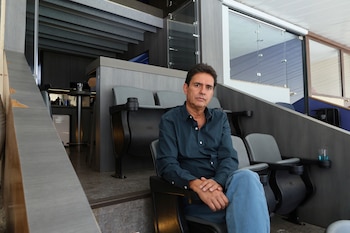 Roberto Ruano, secretario de la asociación de dueños de palcos. (AP Foto/Ginnette Riquelme, Archivo)