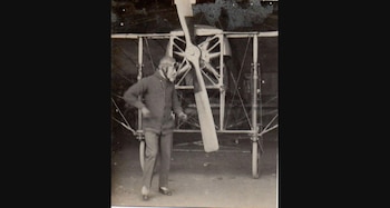 Periodista nato y piloto intrépido,