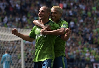 Nicolás Lodeiro y Raúl Ruidíaz, una dupla que brilló en el Seattle Sounders de la MLS. Crédito: TUDN.