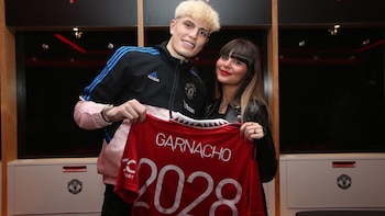 Alejandro Garnacho y Eva García