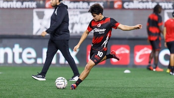 Gilberto Mora brilla con doblete ante Pumas y lleva a Xolos al triunfo en la Liga MX