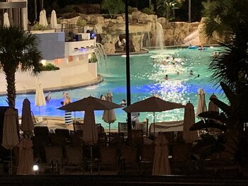 Interiores del hotel de donde