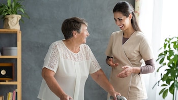 Un implante cerebral personalizado proporciona un impulso paso a paso para la marcha en pacientes con Parkinson