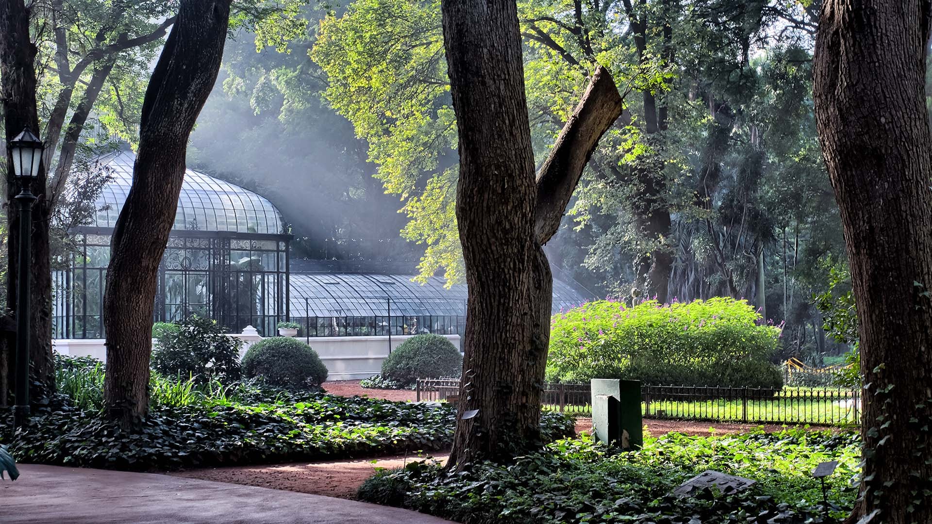 El Invernáculo Principal del Jardín Botánico de Buenos Aires, diseñado por el arquitecto francés Albert Ballú