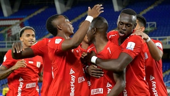 Reestructuración total en América de