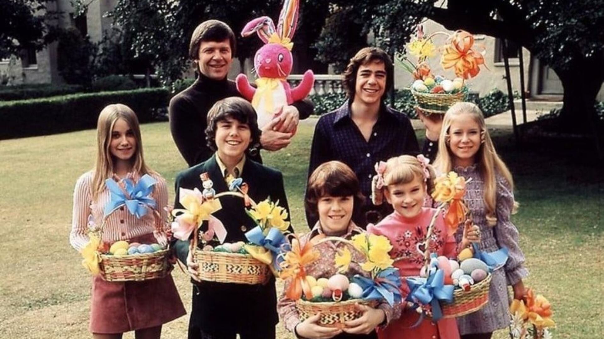 Barry Williams, Greg Brady en la serie, detalló que el salario máximo de los actores jóvenes era de 1.100 dólares semanales en la última temporada (Facebook/The Real Brady Bross)