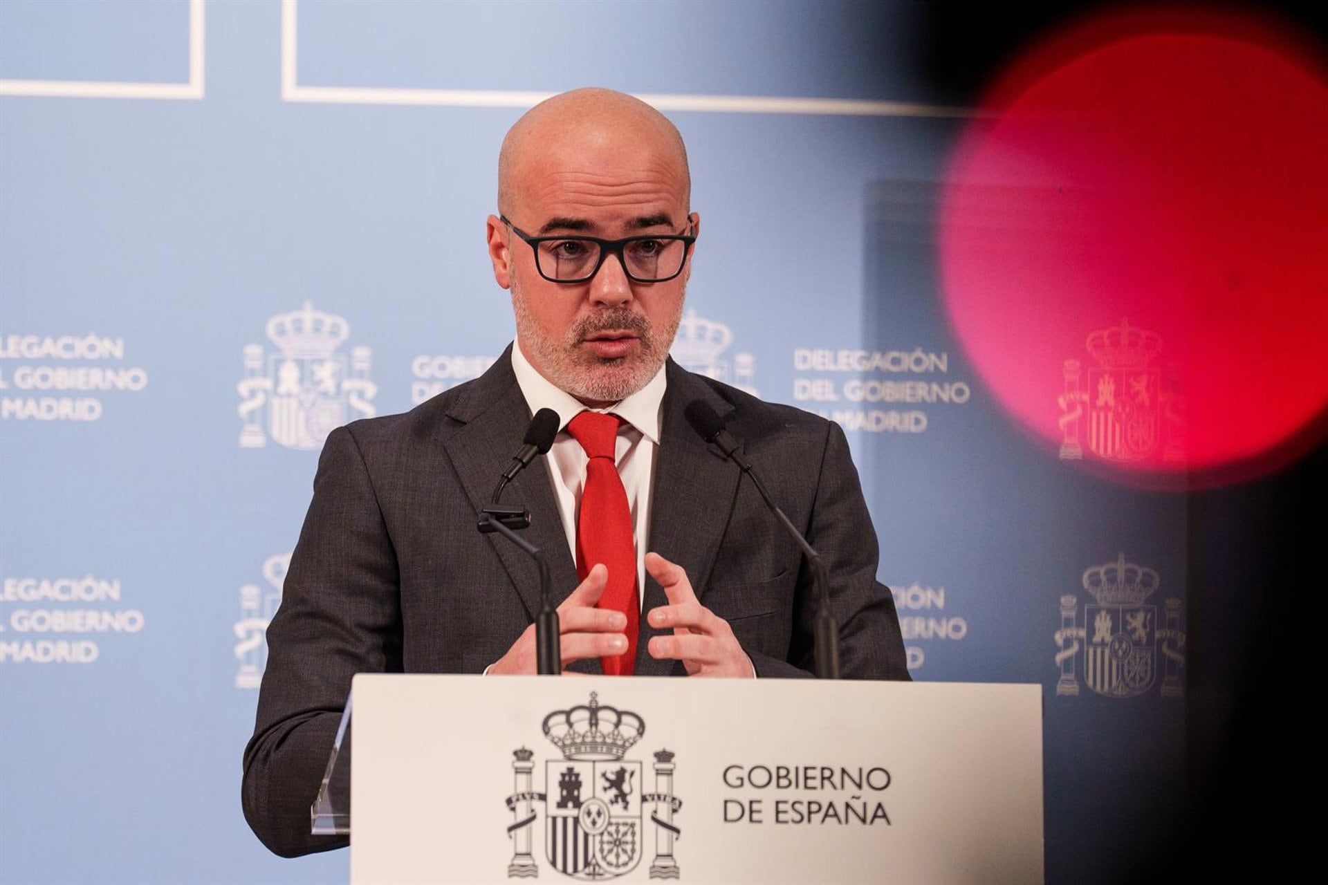 Demandan la renuncia de Ayuso por un ático en Chamberí destinado a reconstrucción