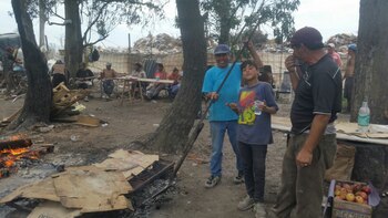 Los trabajadores del predio se