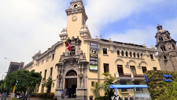 Municipalidad de Miraflores clausuró 15