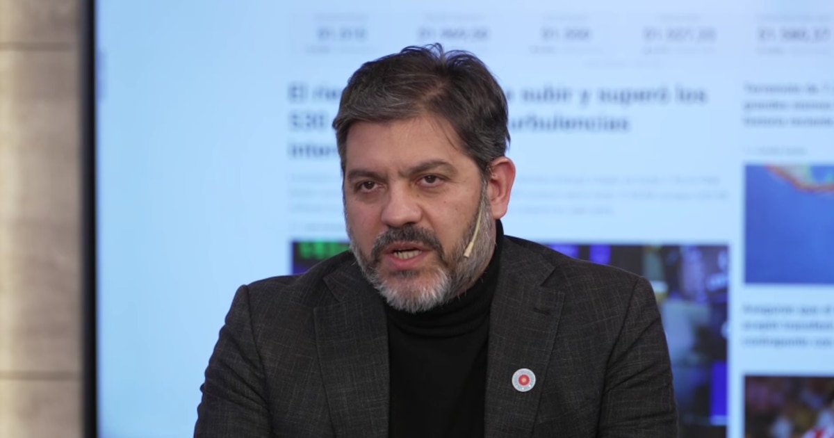 { | Policiales - El ministro de Gobierno bonaerense