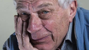 John Berger, el hombre que nos enseñó a prestar atención antes de que las pantallas se robaran la memoria
