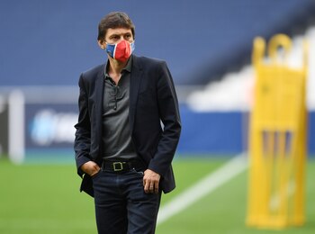 Leonardo, director deportivo del Paris