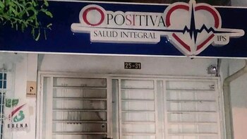 Hombres en motocicleta lanzaron explosivos