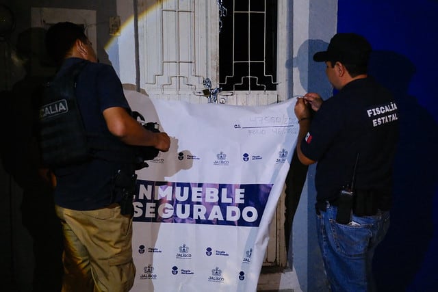 En la finca fueron asegurados medicamentos, muletas, material ortopédico, presunta droga y 100 cartuchos útiles. (Cortesía)