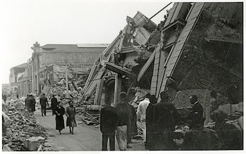 Aunque se calculan alrededor de 30 mil muertos por el sismo, solo se identificaron a poco más de 5 mil victimas. (Archivo Fotográfico y Digital de la Biblioteca Nacional de Chile).