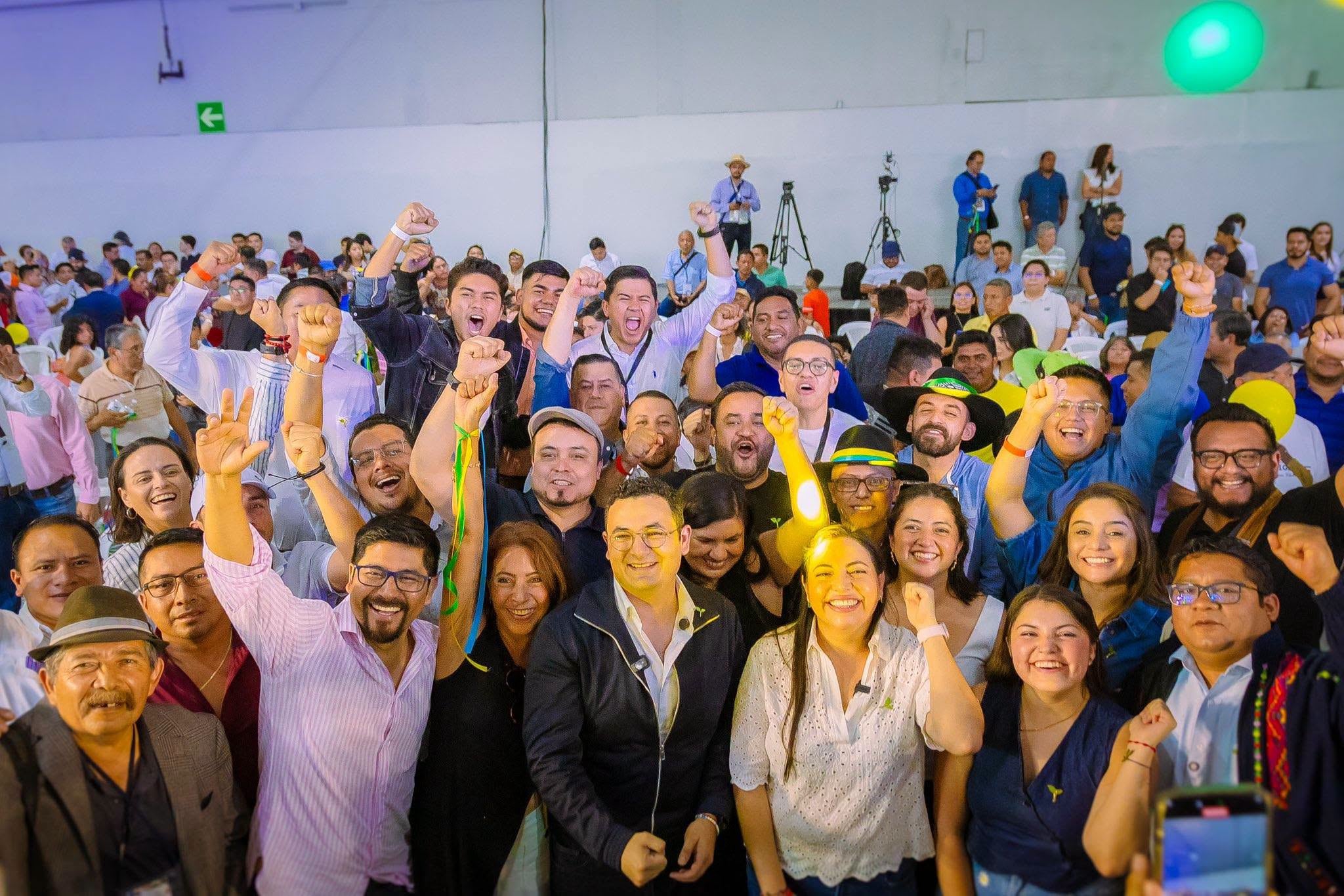 La inscripción de Raíces amplió a 27 el número de partidos políticos habilitados para competir en las elecciones generales de 2027. (Redes Sociales)