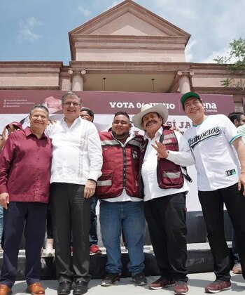 El canciller mexicano respaldó al