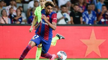 Lamine Yamal celebra junto a