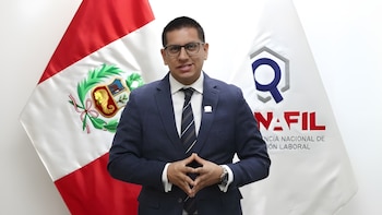 Nuevo ministro de Trabajo en Perú: Freddy Solano juramenta en reemplazo de Óscar Fernández
