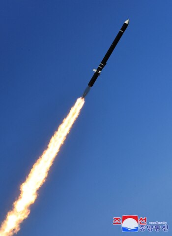 Un misil voló sobre el