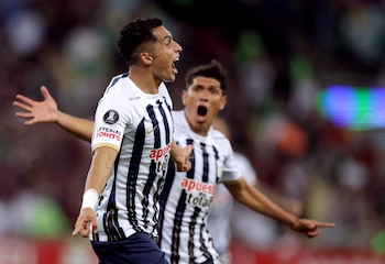 Kevin Serna le anotó dos