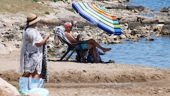 Más de un SMI para las vacaciones: los españoles gastarán este verano 582 euros en alojamiento, 309 en ocio y 280 en transporte por solo un viaje