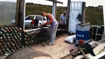 En vez de ladrillos, Elina