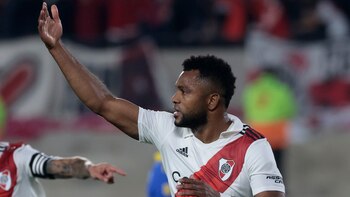Con triplete de Borja y doblete de Colidio, River golea a Vélez y es líder de su zona en el fútbol de Argentina