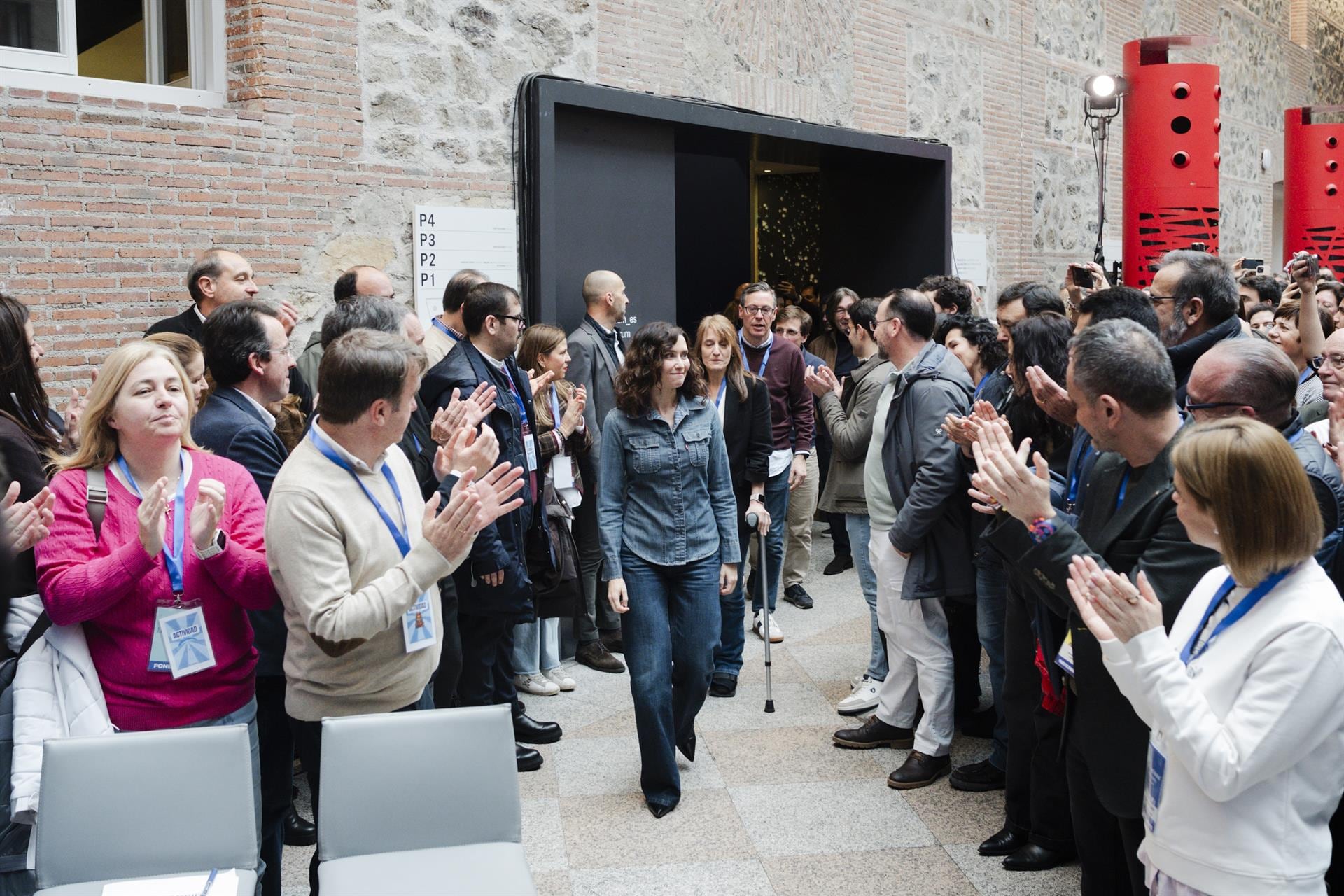 Ayuso se pregunta si Zapatero o Sánchez tendrán «la caradura» de atribuirse la liberación de presos venezolanos